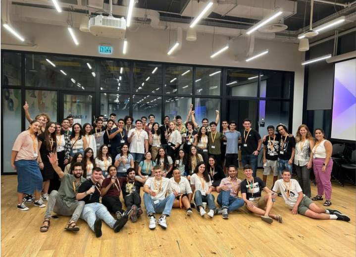 השקה במיקרוסופט